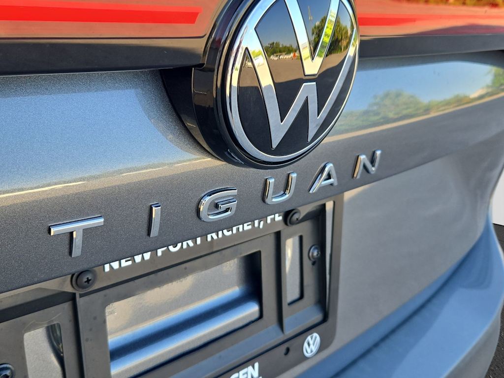 Thumbnail: 2025 Volkswagen Tiguan - 25