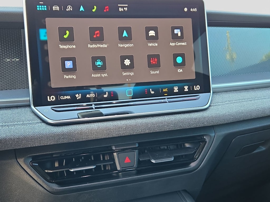 Thumbnail: 2025 Volkswagen Tiguan - 14