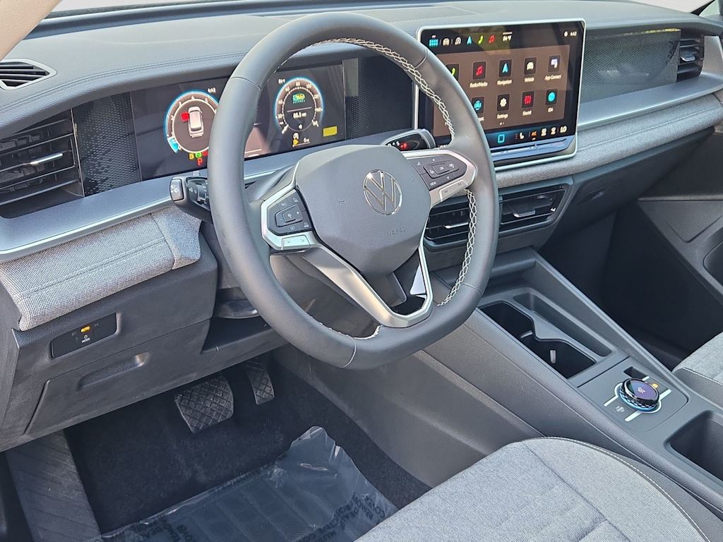 Thumbnail: 2025 Volkswagen Tiguan - 2