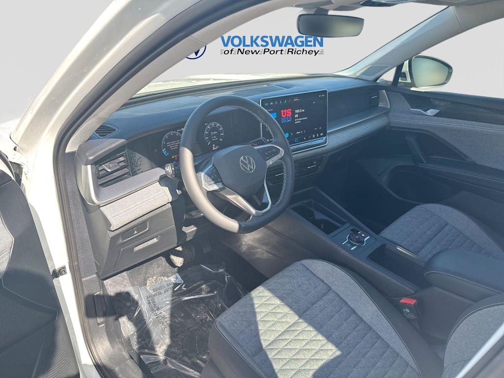 Thumbnail: 2025 Volkswagen Tiguan - 2