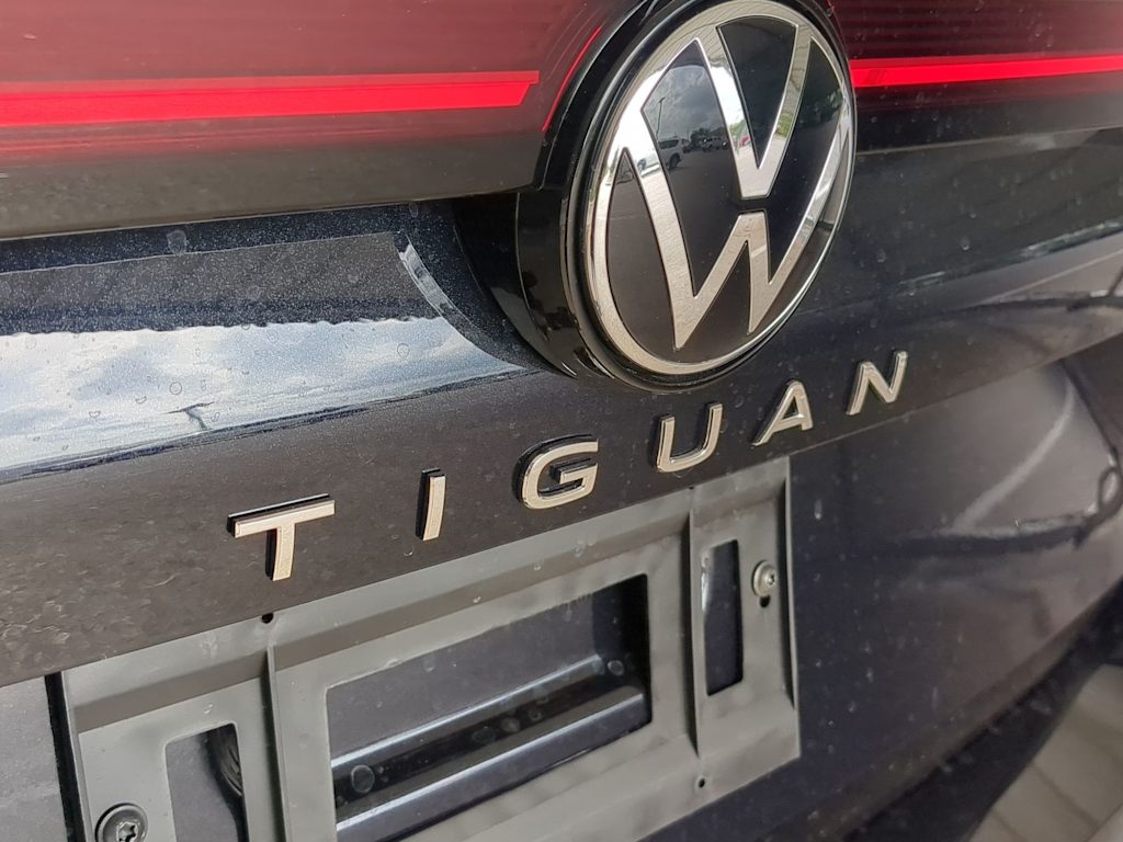 Thumbnail: 2025 Volkswagen Tiguan - 25