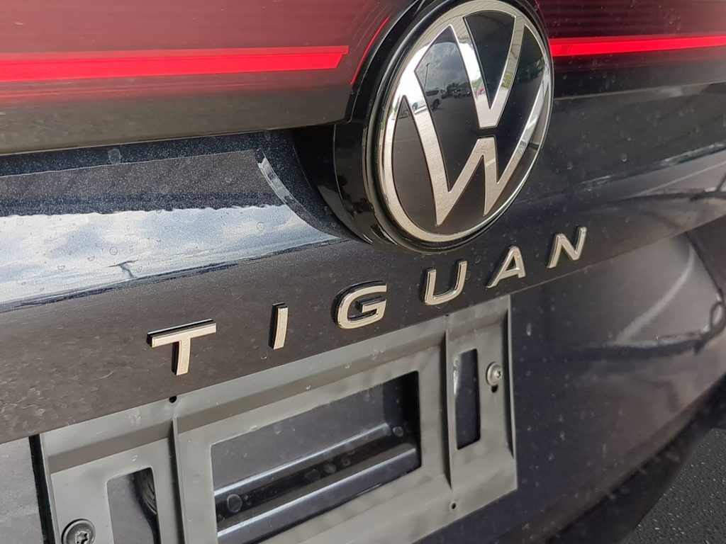 Thumbnail: 2025 Volkswagen Tiguan - 25