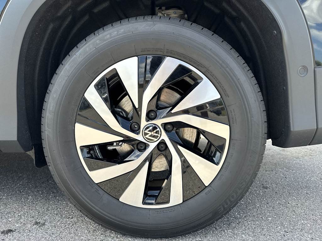 Thumbnail: 2026 Volkswagen Tiguan - 8