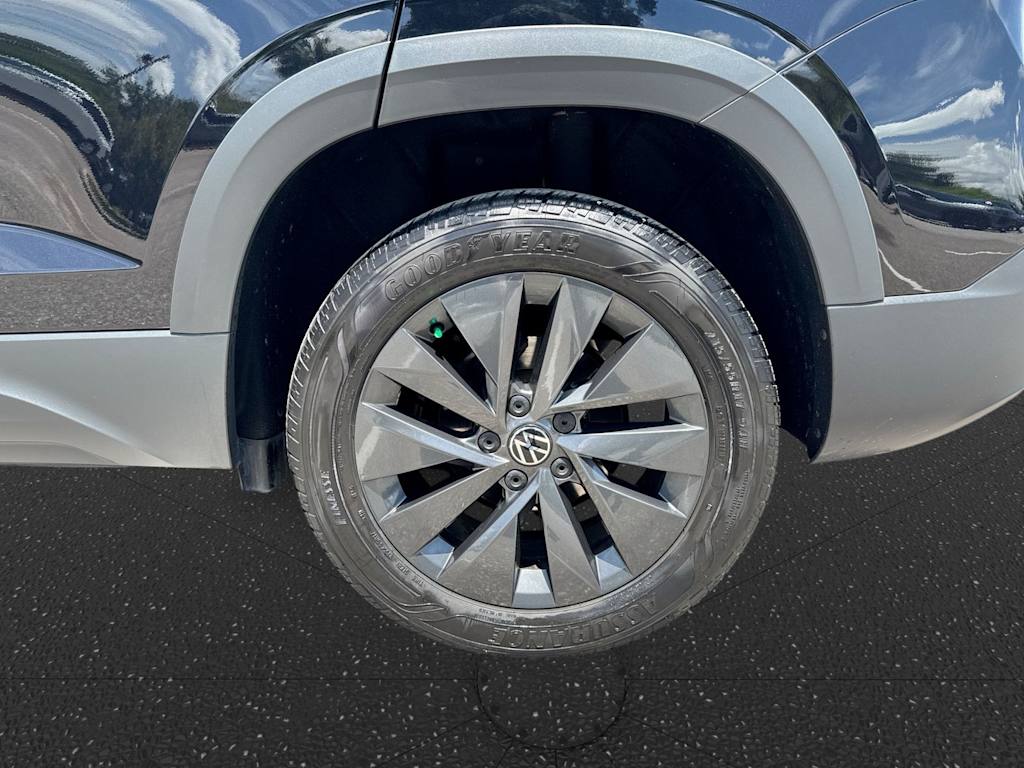 Thumbnail: 2023 Volkswagen Taos - 8