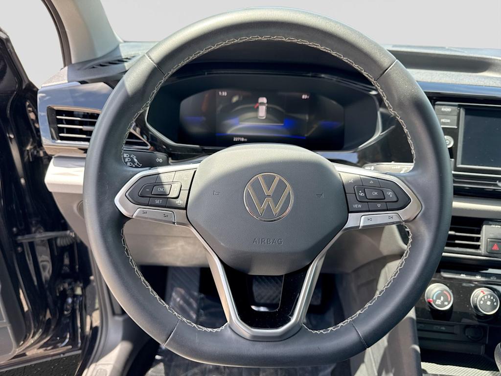 Thumbnail: 2023 Volkswagen Taos - 9