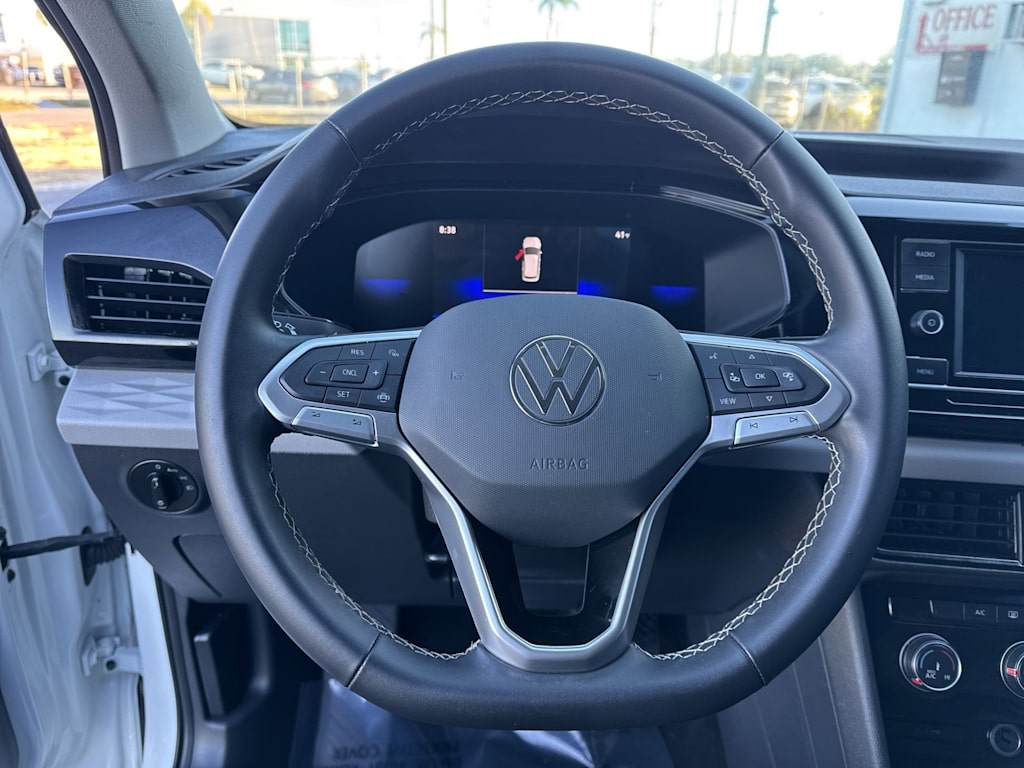 Thumbnail: 2023 Volkswagen Taos - 14