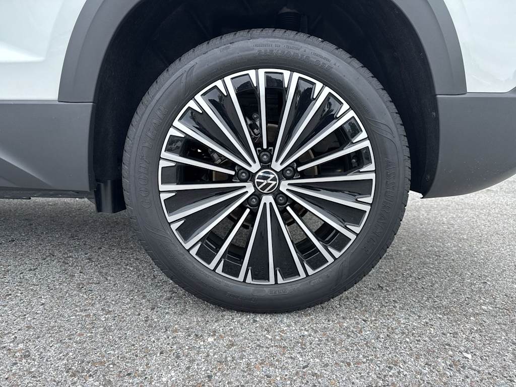 Thumbnail: 2026 Volkswagen Taos - 8