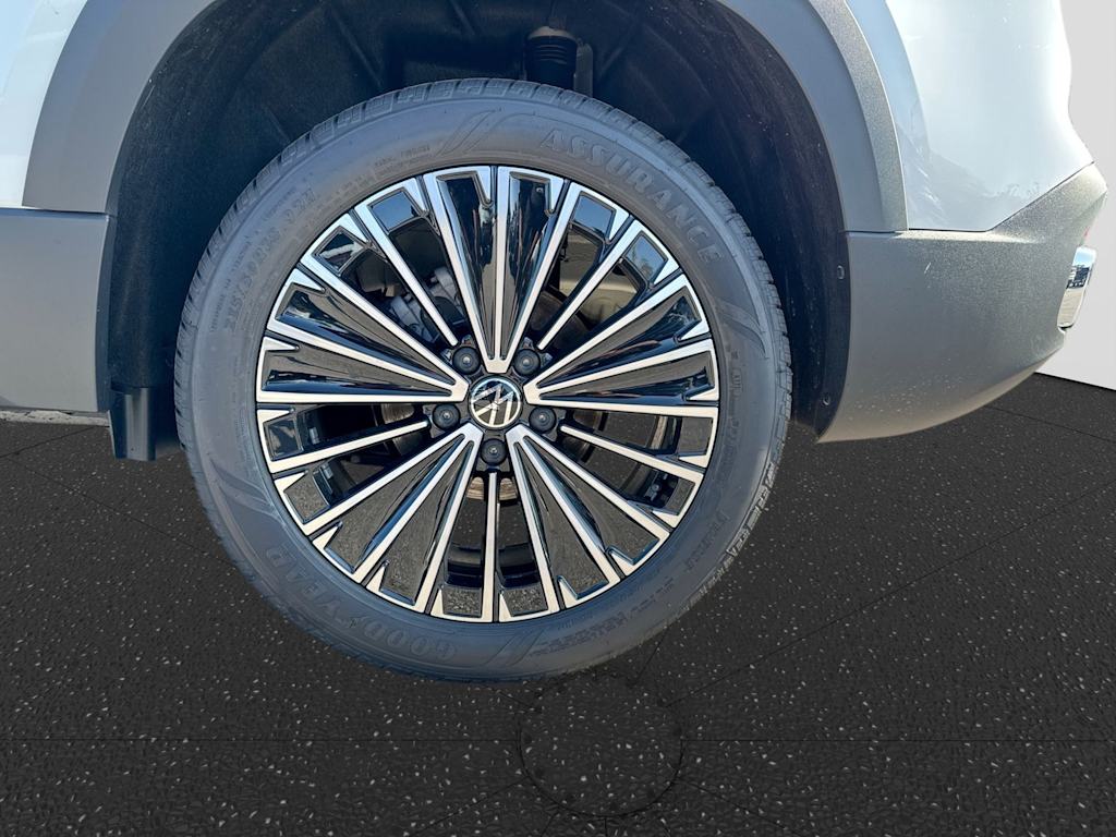 Thumbnail: 2026 Volkswagen Taos - 8