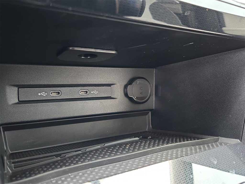 Thumbnail: 2025 Volkswagen Taos - 34