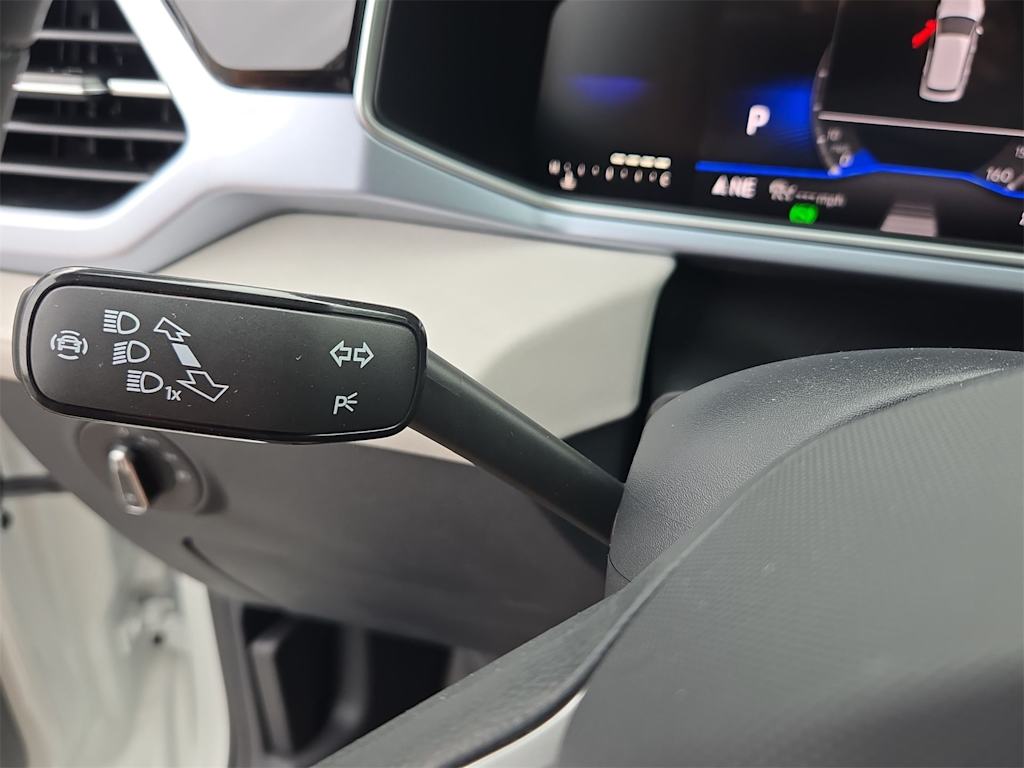 Thumbnail: 2025 Volkswagen Taos - 32