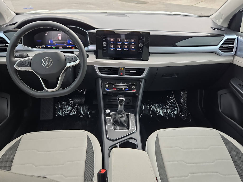 Thumbnail: 2025 Volkswagen Taos - 10