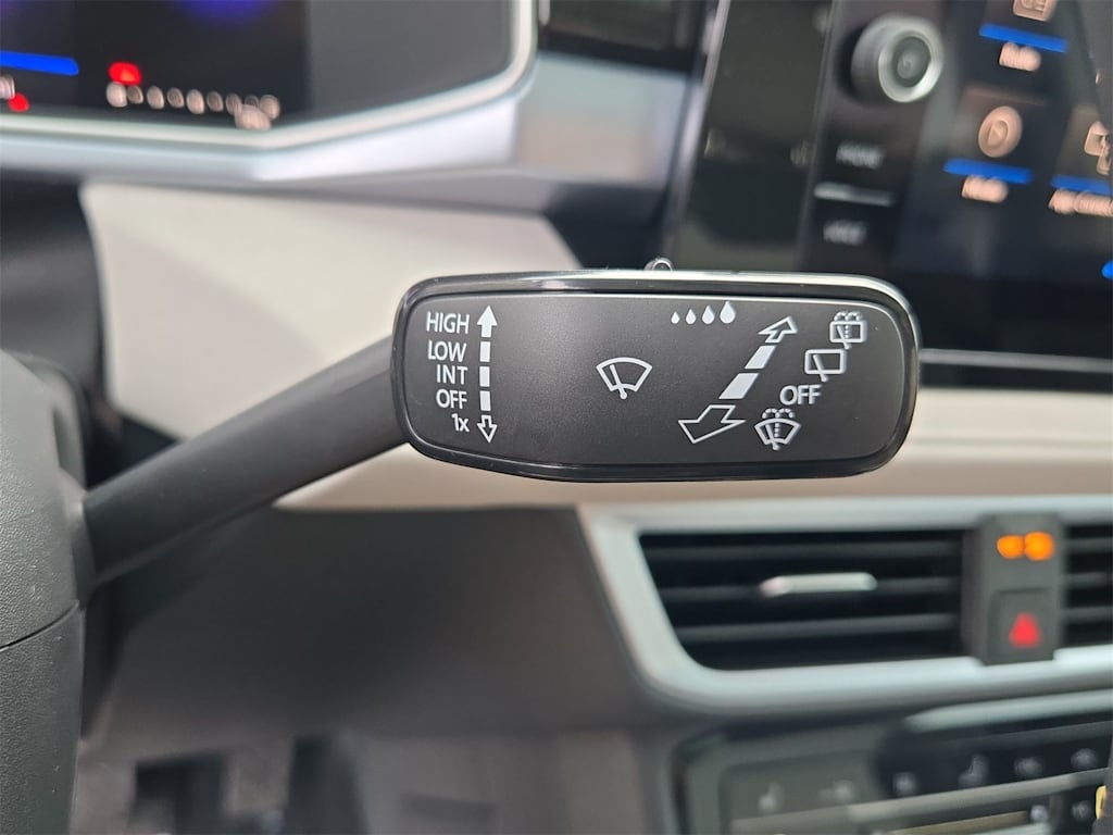 Thumbnail: 2025 Volkswagen Taos - 31