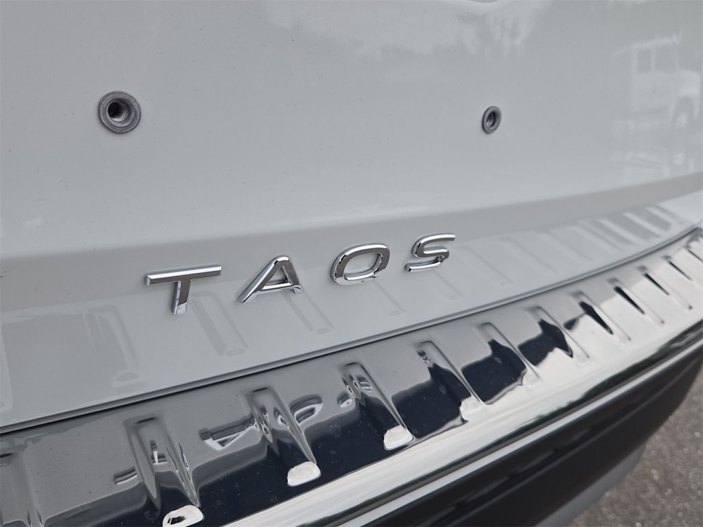 Thumbnail: 2025 Volkswagen Taos - 25