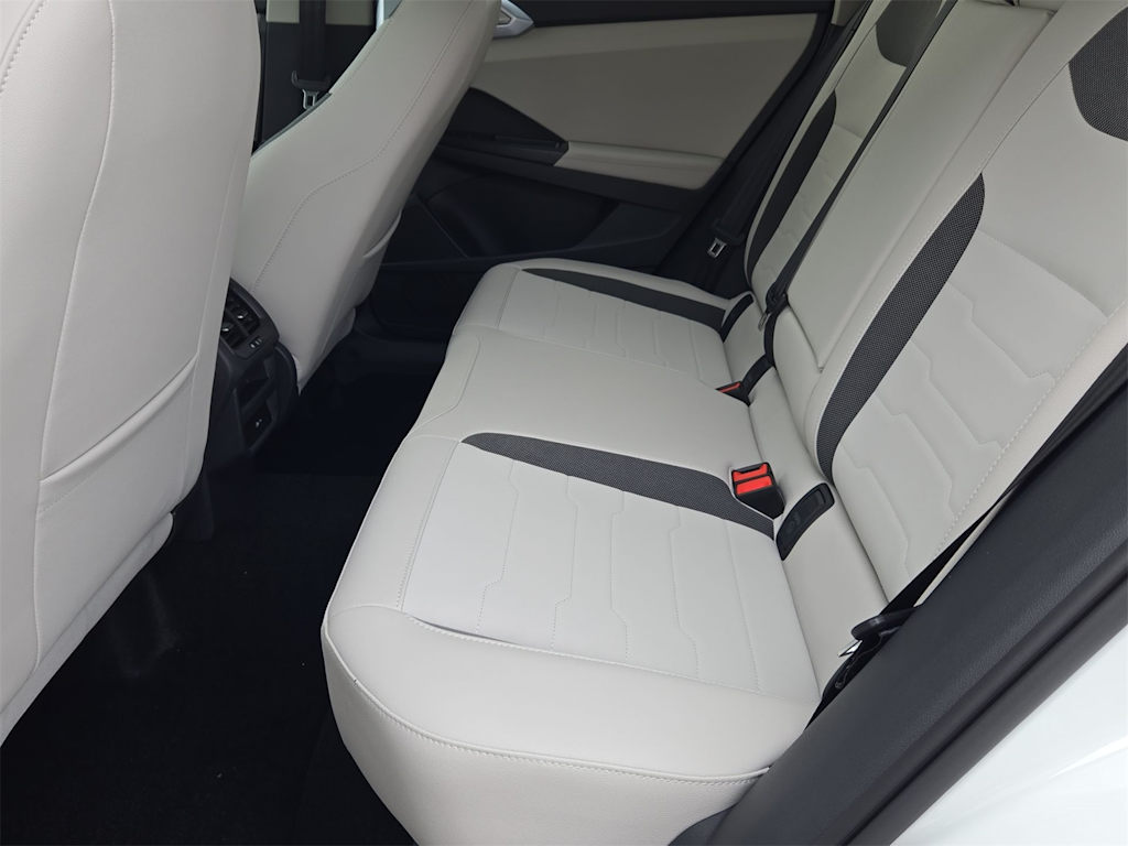 Thumbnail: 2025 Volkswagen Taos - 13