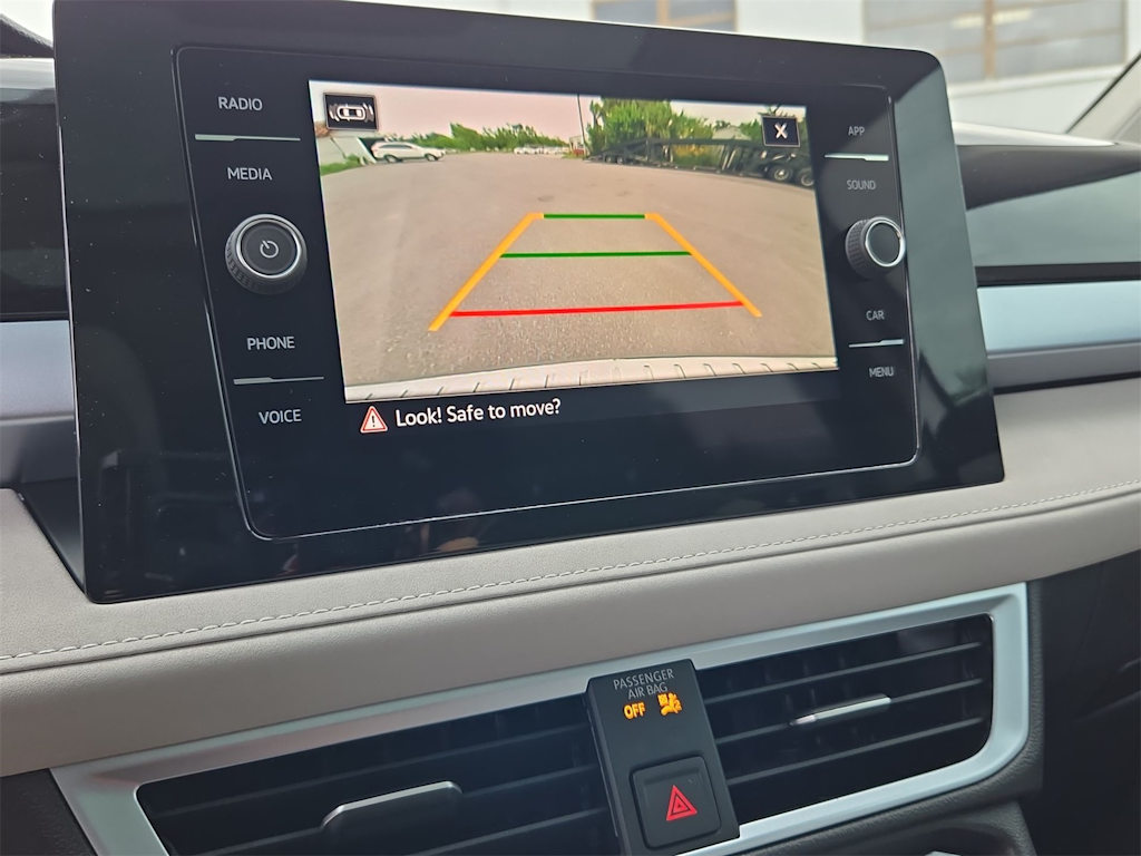 Thumbnail: 2025 Volkswagen Taos - 33