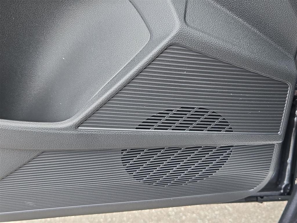 Thumbnail: 2025 Volkswagen Taos - 36