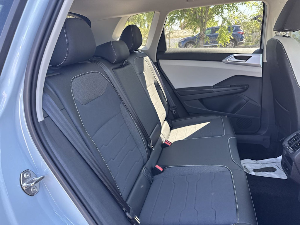 Thumbnail: 2025 Volkswagen Taos - 32