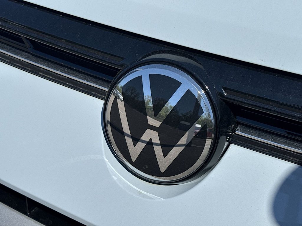 Thumbnail: 2025 Volkswagen Taos - 7