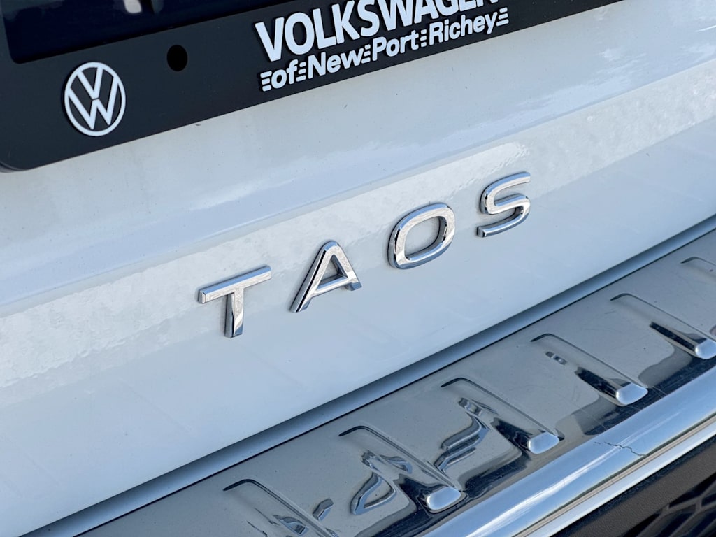 Thumbnail: 2024 Volkswagen Taos - 31