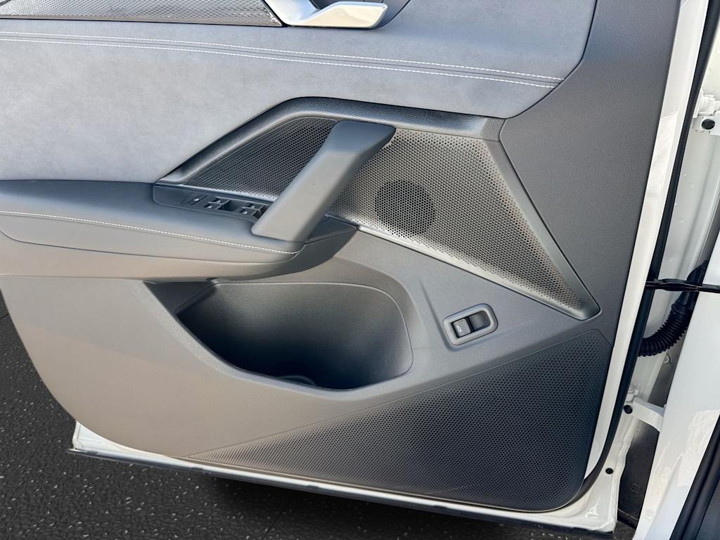 Thumbnail: 2026 Volkswagen Tiguan - 38