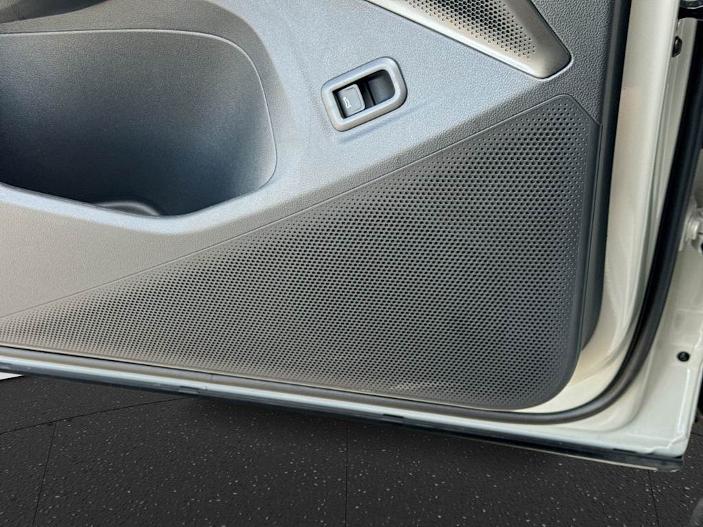 Thumbnail: 2026 Volkswagen Tiguan - 38