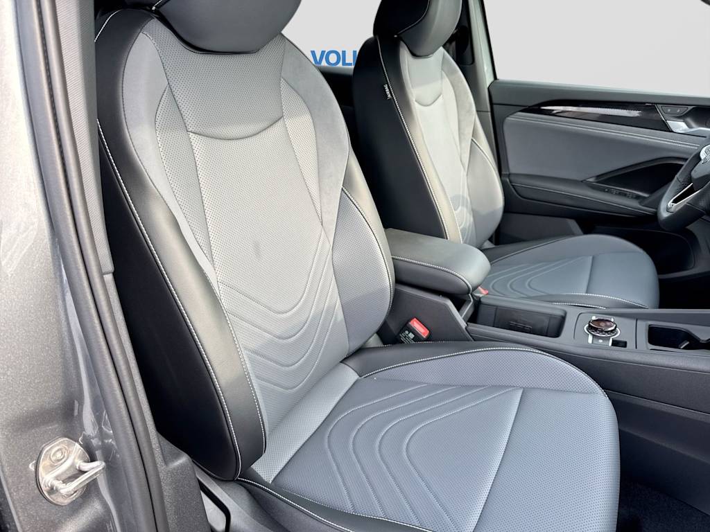 Thumbnail: 2026 Volkswagen Tiguan - 12