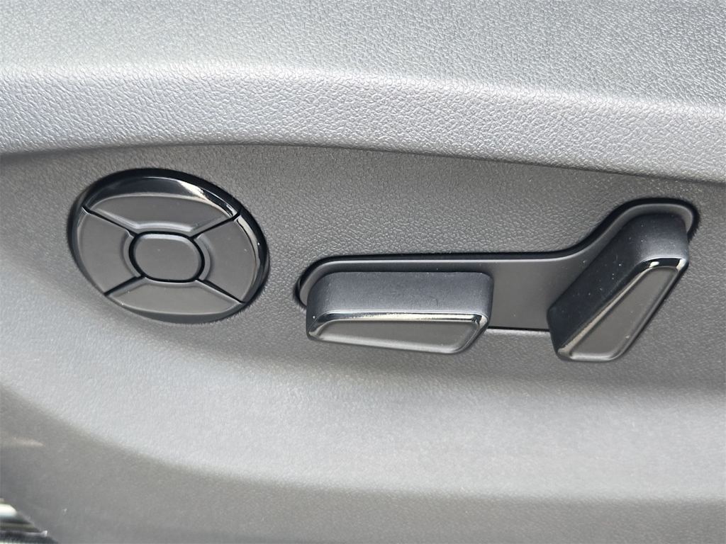 Thumbnail: 2026 Volkswagen Tiguan - 26