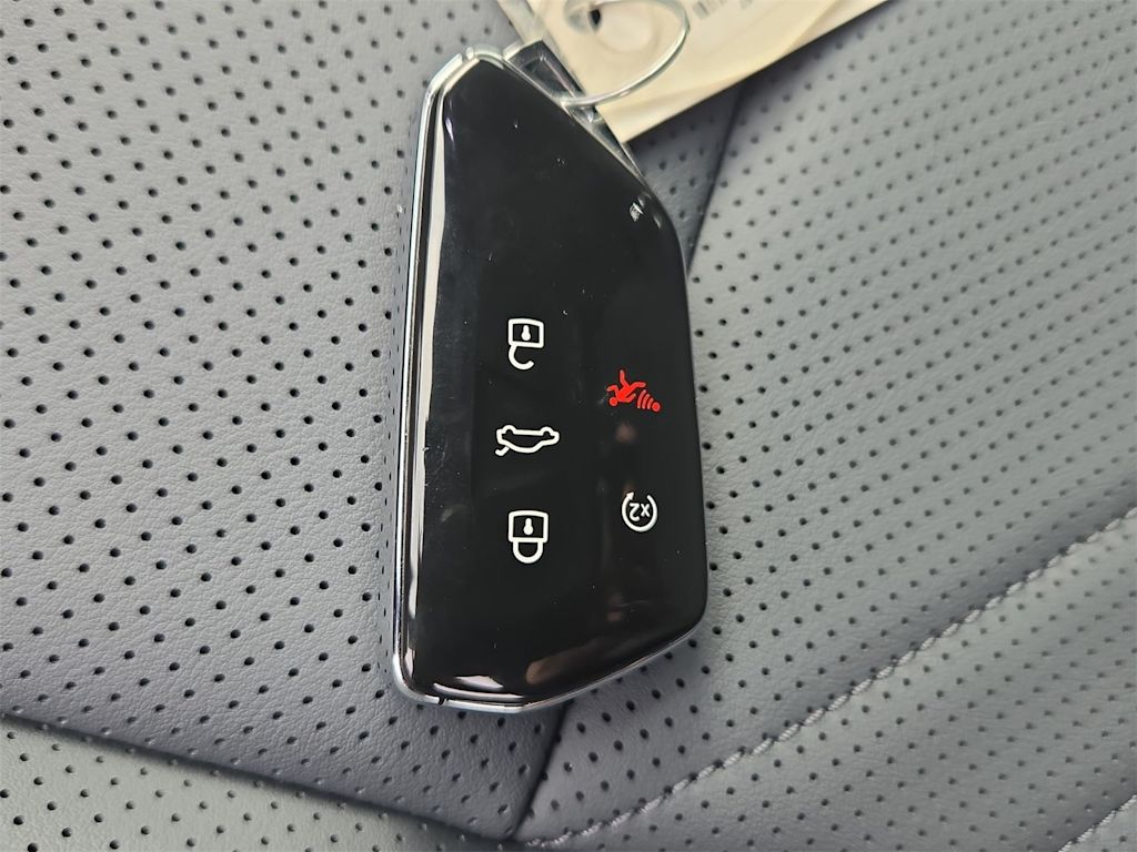 Thumbnail: 2026 Volkswagen Tiguan - 18