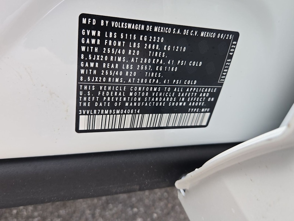 Thumbnail: 2025 Volkswagen Tiguan - 18