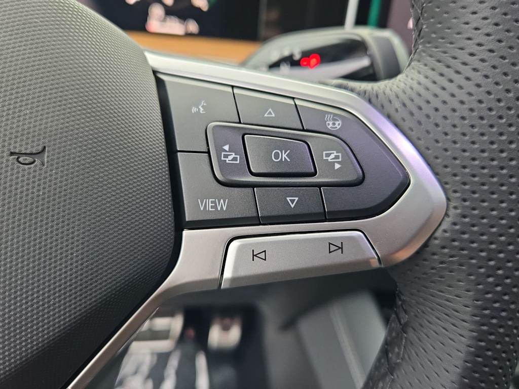 Thumbnail: 2025 Volkswagen Tiguan - 31