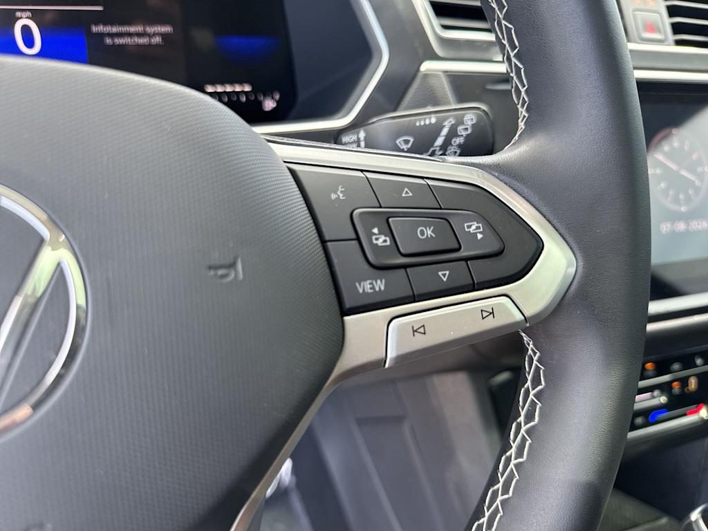 Thumbnail: 2023 Volkswagen Tiguan - 35