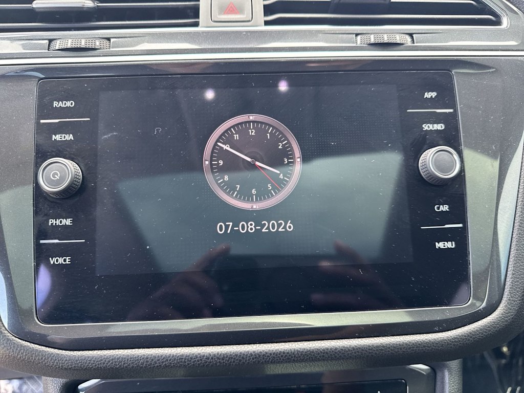 Thumbnail: 2023 Volkswagen Tiguan - 13