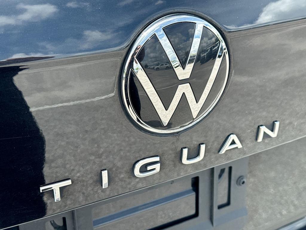 Thumbnail: 2023 Volkswagen Tiguan - 30