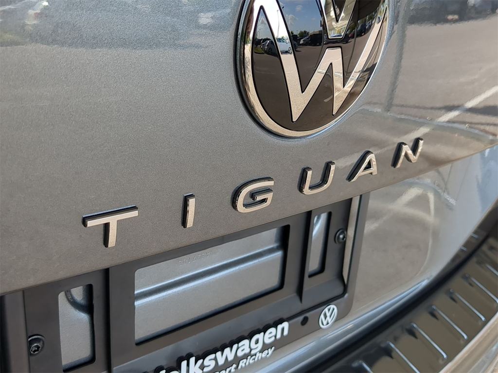 2024 Volkswagen Tiguan SE 27