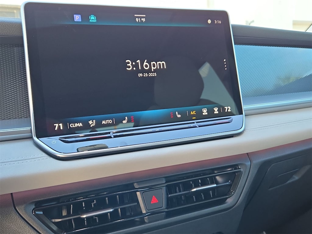 Thumbnail: 2025 Volkswagen Tiguan - 15