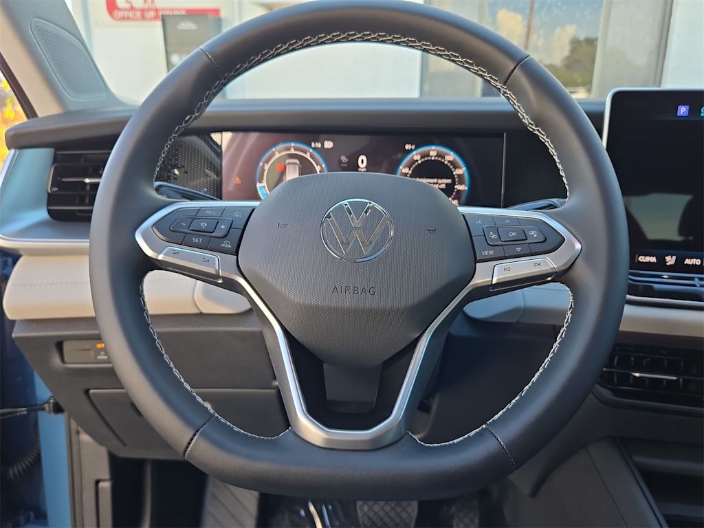 Thumbnail: 2025 Volkswagen Tiguan - 14