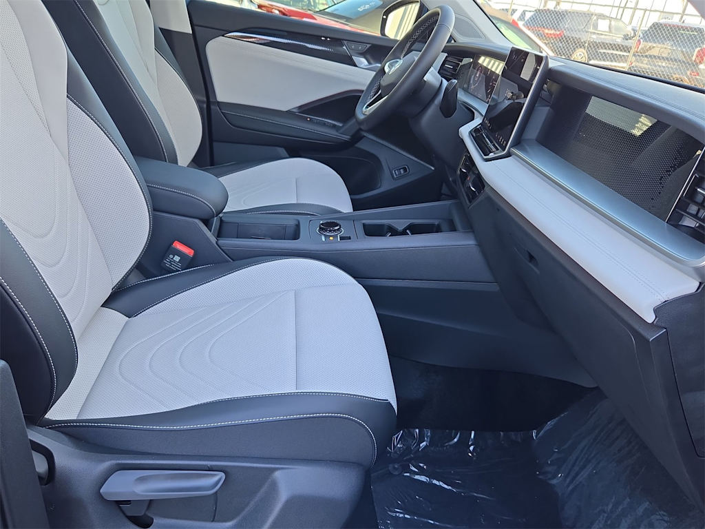 Thumbnail: 2025 Volkswagen Tiguan - 12