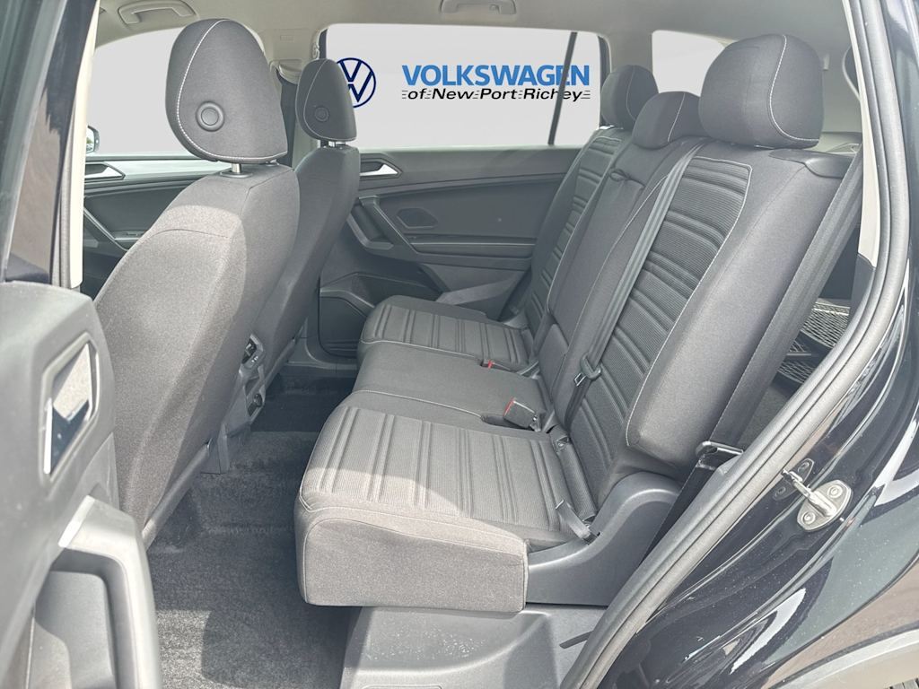 Thumbnail: 2024 Volkswagen Tiguan - 32