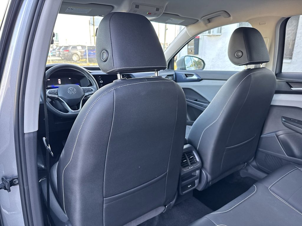 Thumbnail: 2022 Volkswagen Taos - 13