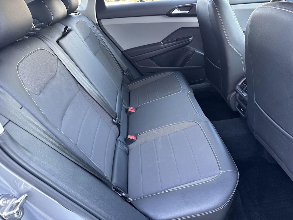 Thumbnail: 2022 Volkswagen Taos - 27