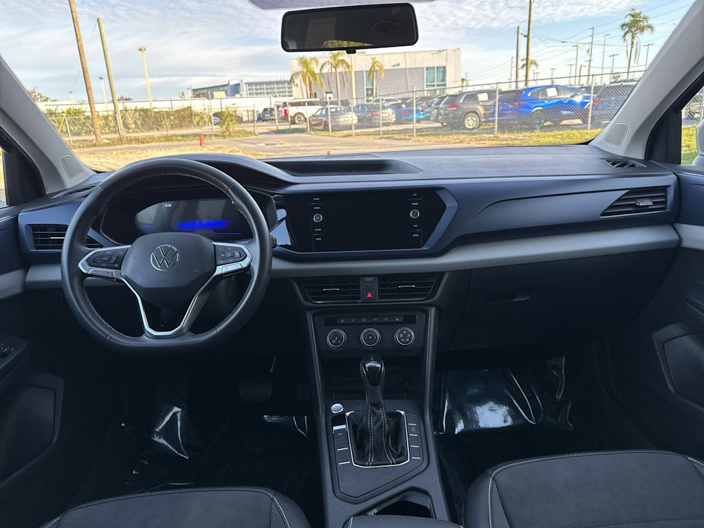 Thumbnail: 2022 Volkswagen Taos - 10