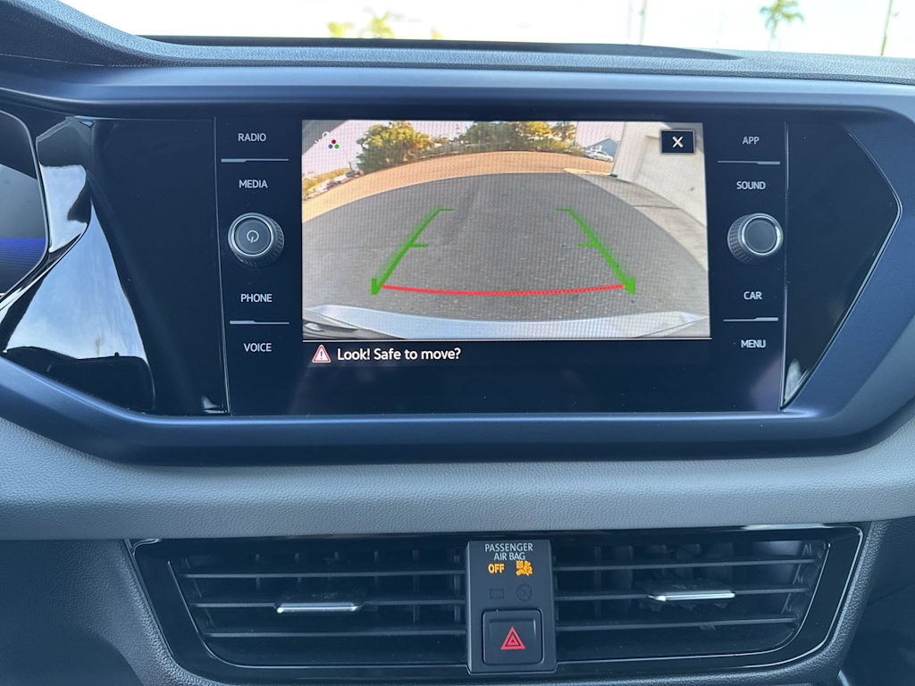 Thumbnail: 2022 Volkswagen Taos - 32