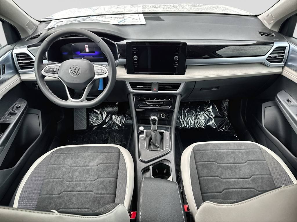 Thumbnail: 2026 Volkswagen Taos - 2