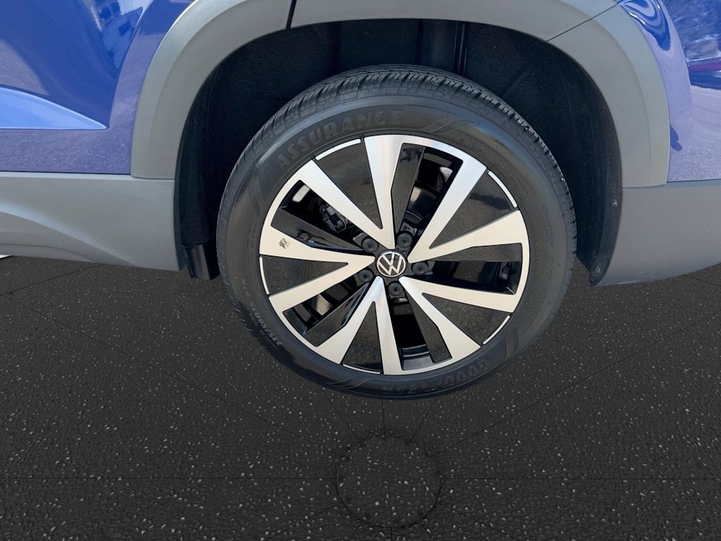 Thumbnail: 2024 Volkswagen Taos - 8