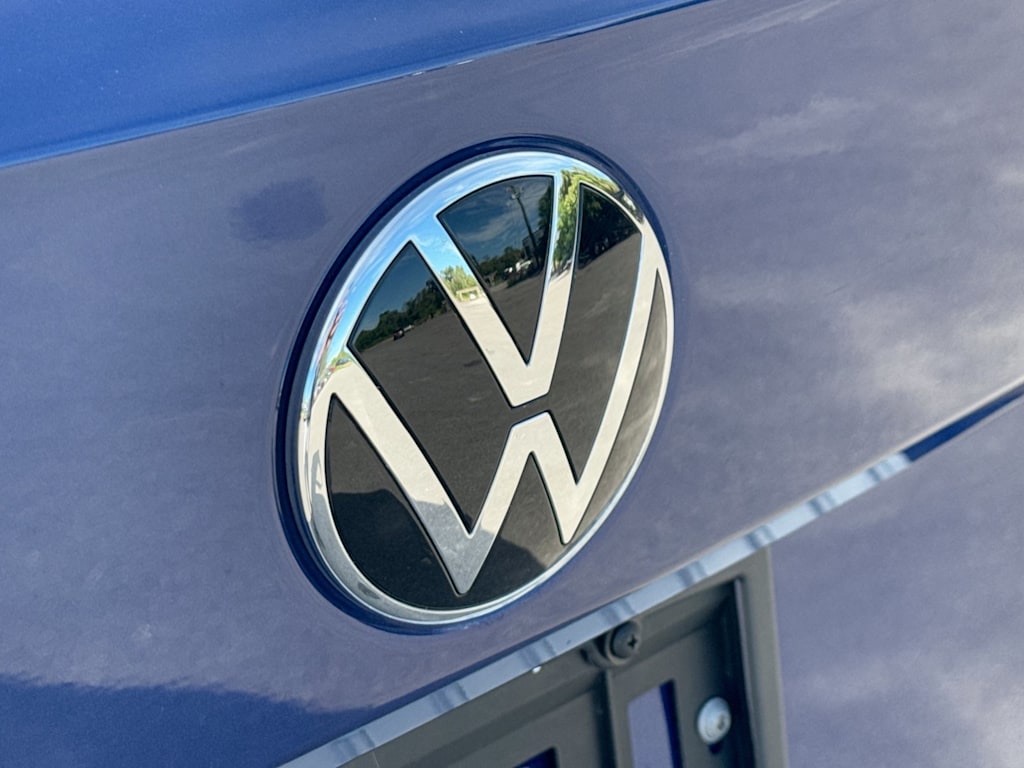 Thumbnail: 2024 Volkswagen Taos - 7
