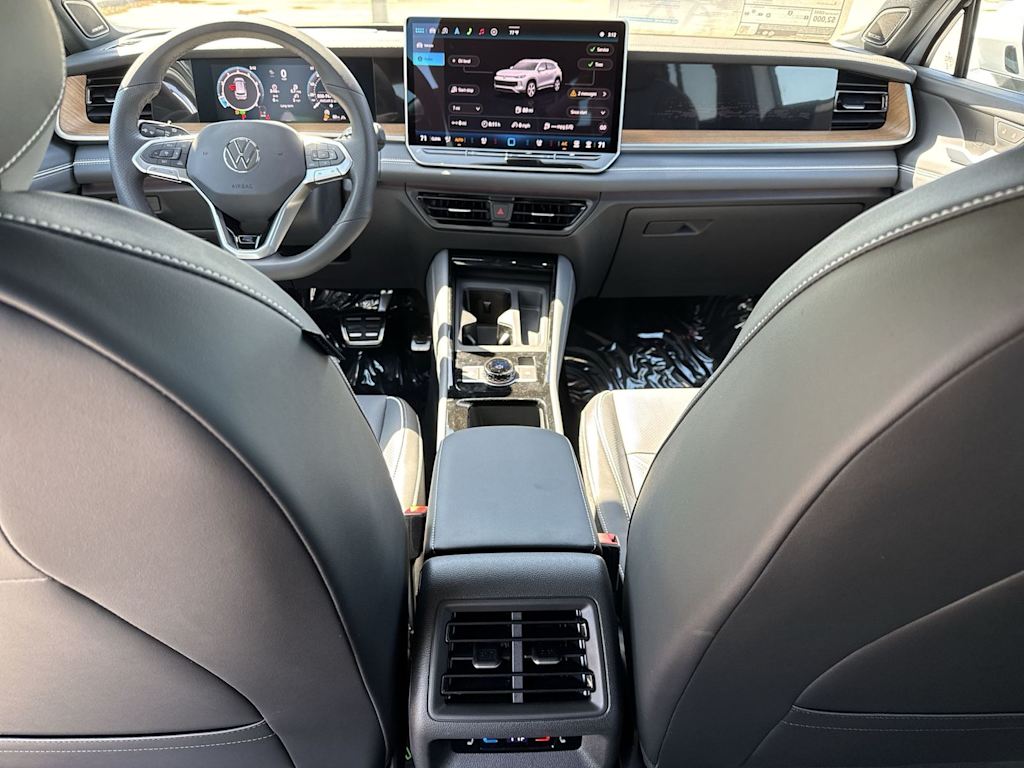 Thumbnail: 2026 Volkswagen Tiguan - 14