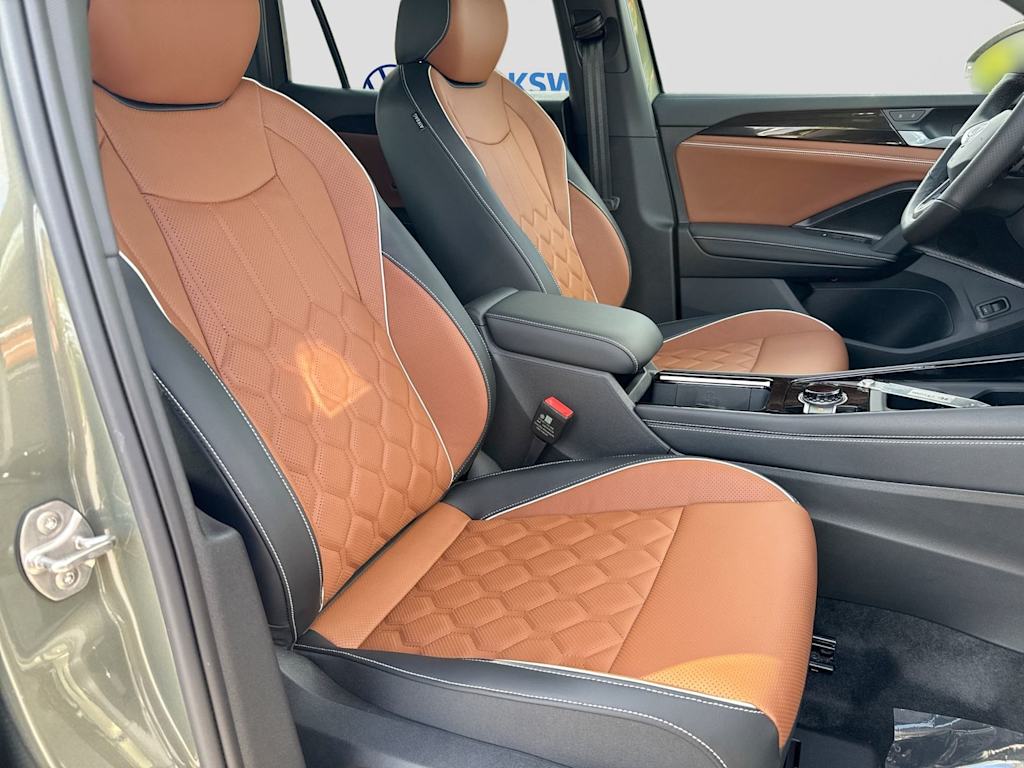 Thumbnail: 2026 Volkswagen Tiguan - 12