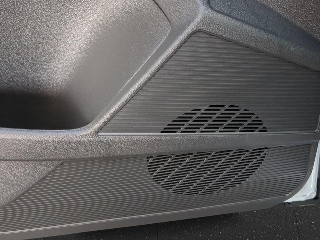 Thumbnail: 2025 Volkswagen Taos - 34