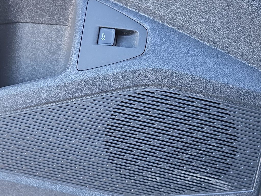 Thumbnail: 2026 Volkswagen Jetta - 33