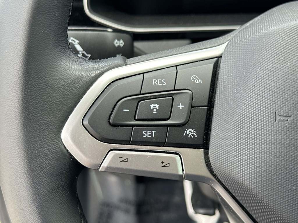 Thumbnail: 2025 Volkswagen Jetta - 31